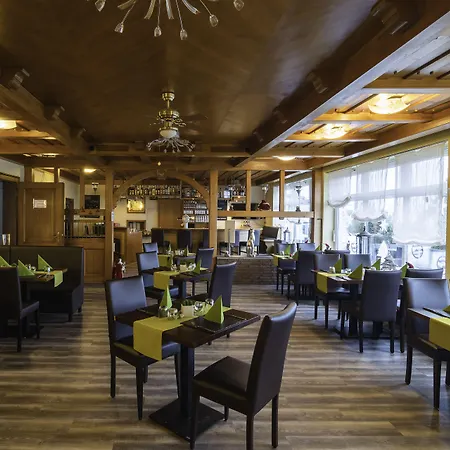 Zur Morschbach Otel Altlay