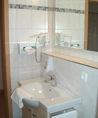 Zur Morschbach Otel Altlay